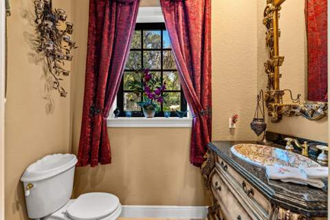 818 S Lakeside Drive, Lake Worth Beach FL - photo 15 of 46