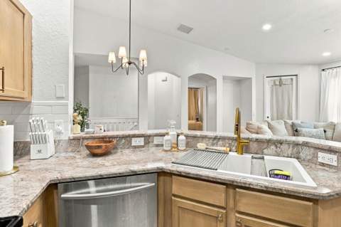 3248 Mirella Drive, Riviera Beach FL - photo 11 of 29