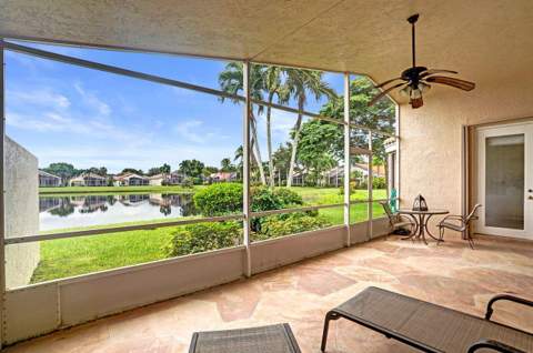 5303 Wycombe Avenue, Boynton Beach FL - photo 11 of 53