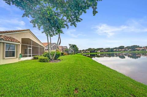 5303 Wycombe Avenue, Boynton Beach FL - photo 12 of 53