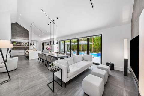 1275 N Swinton Avenue, Delray Beach FL - photo 8 of 95