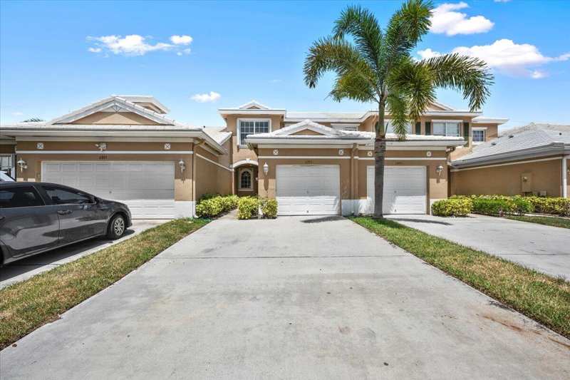 3 bedroom Townhouse at 6891 Blue Skies Drive, Lantern Key, Lake Worth — photo 1