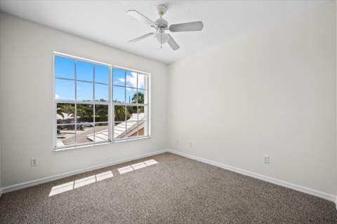 6891 Blue Skies Drive, Lake Worth FL - photo 18 of 38