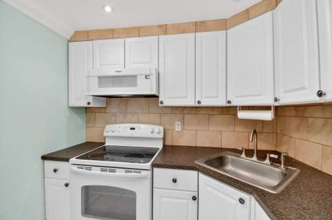 5203 NE 24th Terrace #B105, Fort Lauderdale FL - photo 6 of 23
