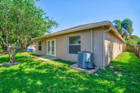 2241 NW 3rd Street, Pompano Beach FL - photo 9 of 19