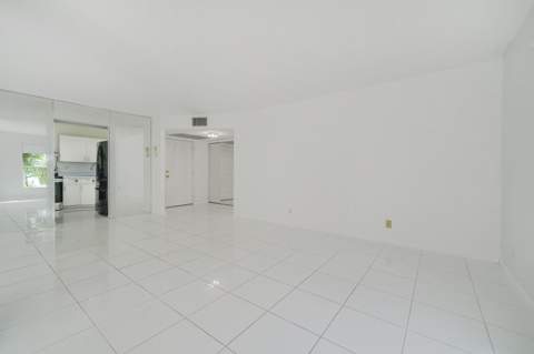 8577 Boca Glades Boulevard #D, Boca Raton FL - photo 6 of 38