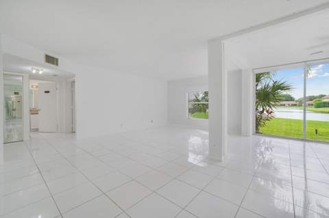 8577 Boca Glades Boulevard #D, Boca Raton FL - photo 7 of 38