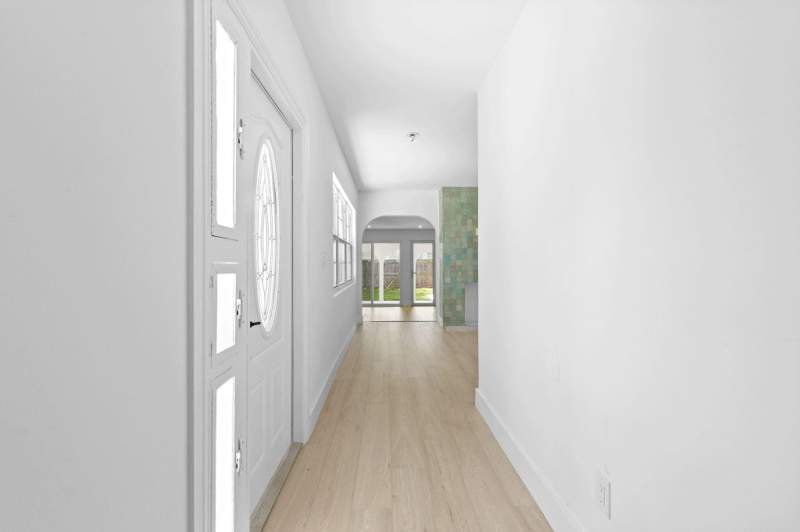 3 bedroom Single Family Residence at 1201 N Ocean Breeze, Lake Worth Town Of, Lake Worth Beach — photo 3