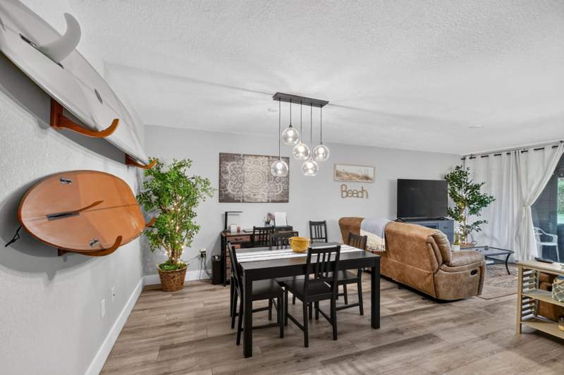 1 bedroom Condominium at 500 Davis Road #25, Lakeside Village Condo 2, Palm Springs — photo 2