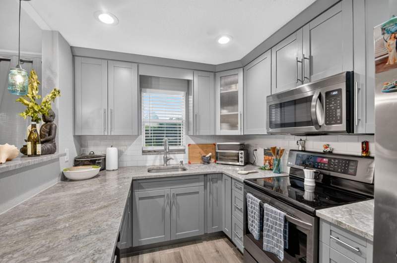 1 bedroom Condominium at 500 Davis Road #25, Lakeside Village Condo 2, Palm Springs — photo 4