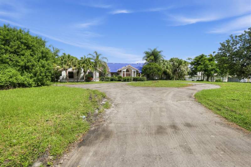 3 bedroom Single Family Residence at 4573 SW Bermuda Way, Mid-Rivers Yacht And Country Club (Aka Evergreen C, Palm City — photo 3