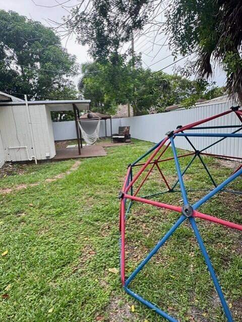 1673 NE 31st Street, Pompano Beach FL - photo 13 of 13
