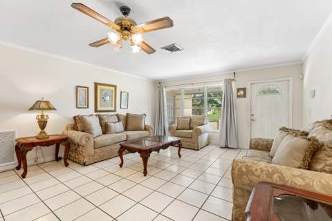 138 Sandpiper Avenue, Royal Palm Beach FL - photo 6 of 34