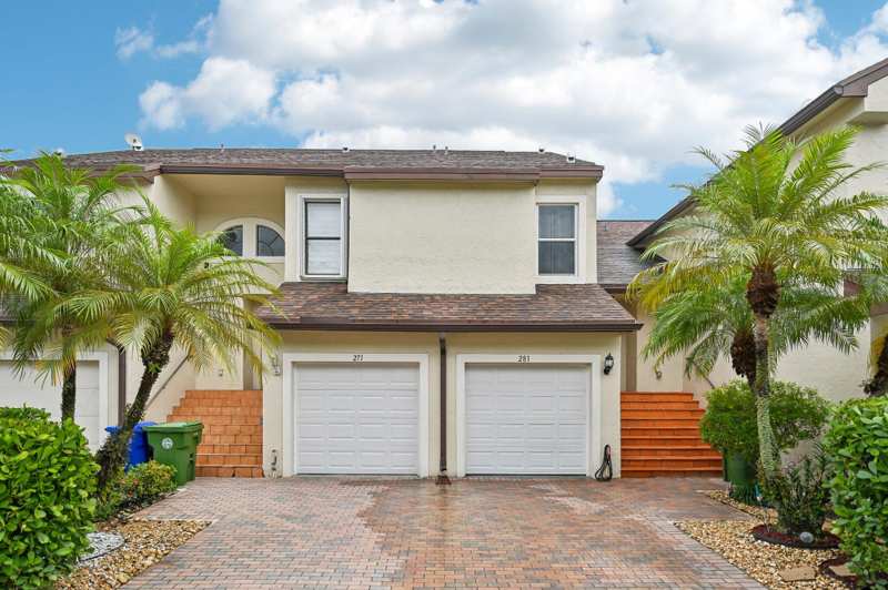2 bedroom Townhouse at 281 SW 95th Terrace, Tanglewood Townhomes Section Two, Pembroke Pines — photo 1