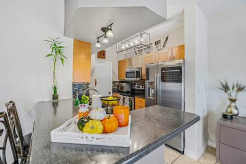 281 SW 95th Terrace, Pembroke Pines FL - photo 11 of 36