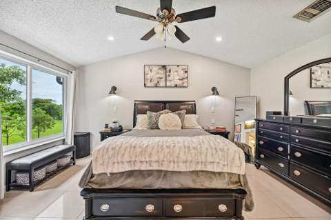 281 SW 95th Terrace, Pembroke Pines FL - photo 22 of 36