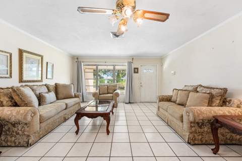 138 Sandpiper Avenue, Royal Palm Beach FL - photo 9 of 34