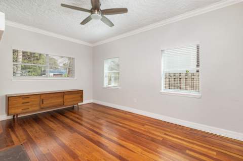 522 Upland Road, West Palm Beach FL - photo 7 of 24