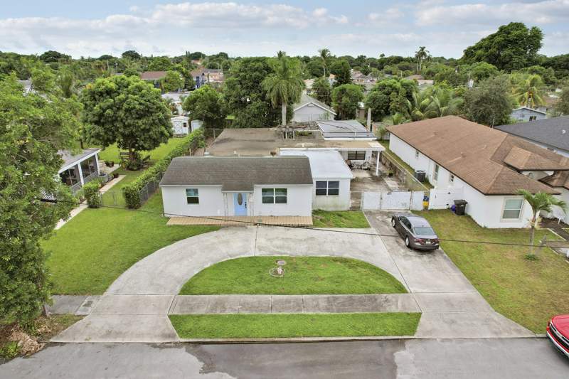 3 bedroom Single Family Residence at 1008 Francis Street, Woodland Heights, West Palm Beach — photo 3