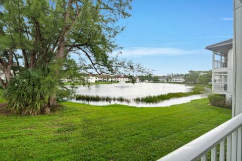 151 Cypress Point Drive, Palm Beach Gardens FL - photo 21 of 29