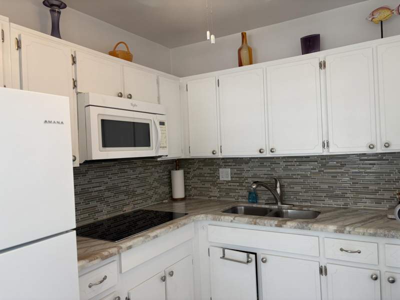 2 bedroom Condominium at 2960 Cynthia Lane #202, Murry Hills Apt Bldg Condo, Lake Worth Beach — photo 4