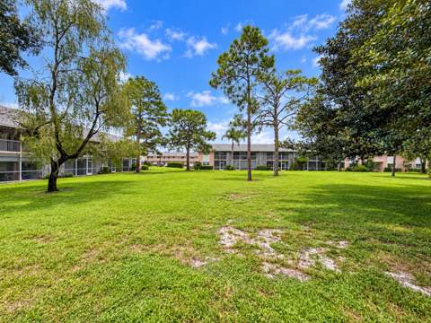 18081 SE Country Club Drive #21-207, Jupiter FL - photo 13 of 32