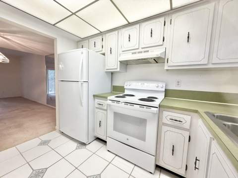 18081 SE Country Club Drive #21-207, Jupiter FL - photo 18 of 32