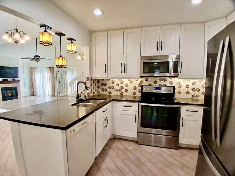 2 bedroom Townhouse at 4131 Palm Bay Circle #D, Lake Colony Ph II, West Palm Beach — photo 4