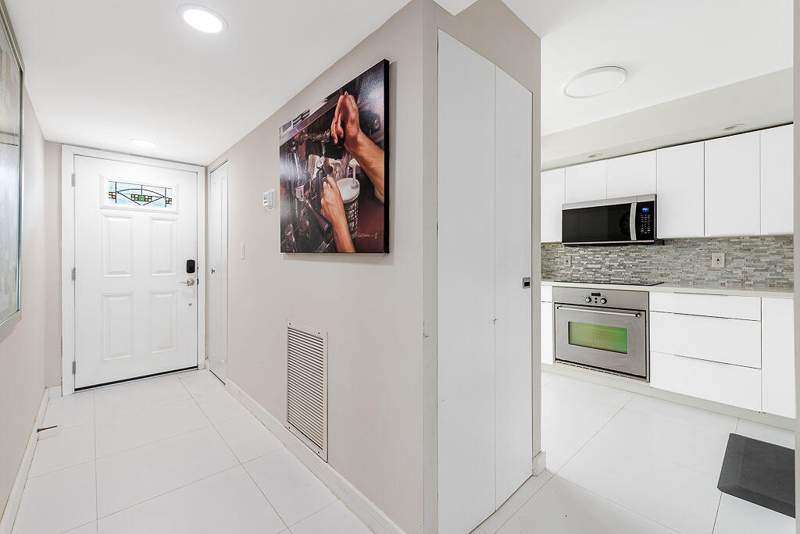 2 bedroom Condominium at 985 SE 19th Avenue #203, Torremar Condo, Deerfield Beach — photo 2