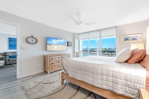985 SE 19th Avenue #203, Deerfield Beach FL - photo 16 of 44