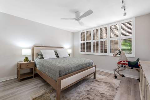 985 SE 19th Avenue #203, Deerfield Beach FL - photo 8 of 44
