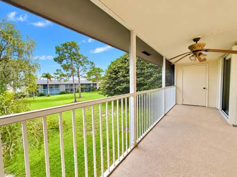 18081 SE Country Club Drive #21-207, Jupiter FL - photo 20 of 32