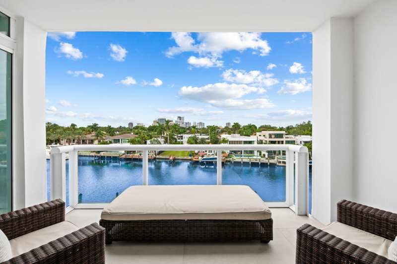 3 bedroom Condominium at 45 Hendricks Isle #402, 45 Hendricks Condo, Fort Lauderdale — photo 1