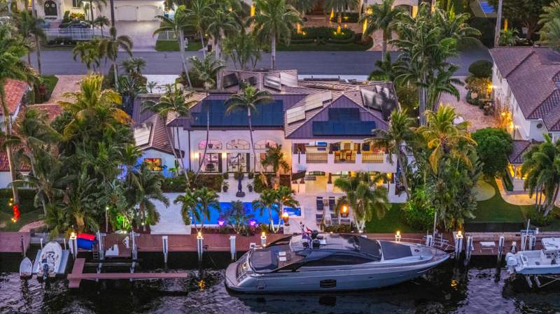4 bedroom Single Family Residence at 210 Nurmi Drive, Nurmi Isles Island No 2, Fort Lauderdale — photo 2