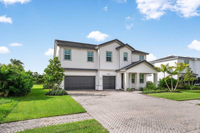 5 bedroom Single Family Residence at 6843 Cobia Circle, Estates of Boynton Waters, Boynton Beach — photo 2