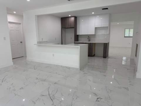 1031 NW 10th Avenue, Fort Lauderdale FL - photo 15 of 24