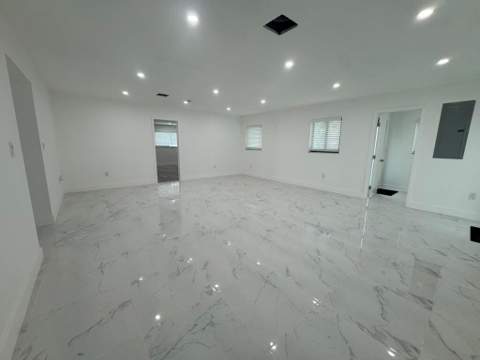 1031 NW 10th Avenue, Fort Lauderdale FL - photo 17 of 24