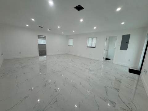 1031 NW 10th Avenue, Fort Lauderdale FL - photo 22 of 24