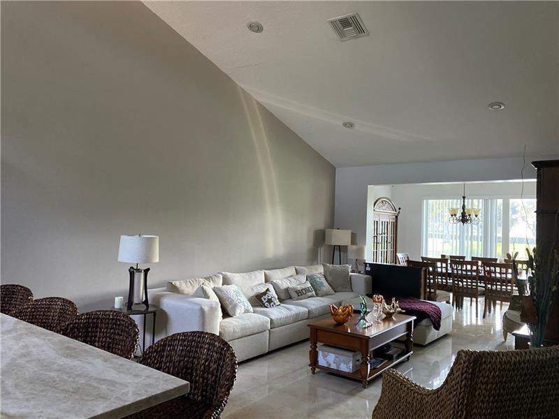2 bedroom Villa at 10474 Lake Vista Circle, Mission Bay 2, Boca Raton — photo 3
