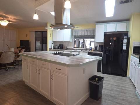 7701 SE Shenandoah Drive, Hobe Sound FL - photo 6 of 36