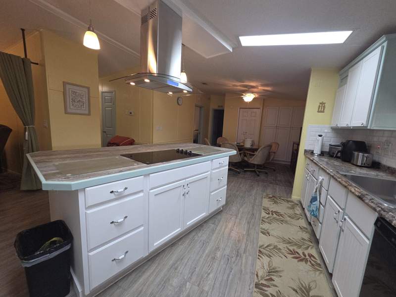 2 bedroom Manufactured Home at 7701 SE Shenandoah Drive, Cambridge At Heritage Ridge, Hobe Sound — photo 2