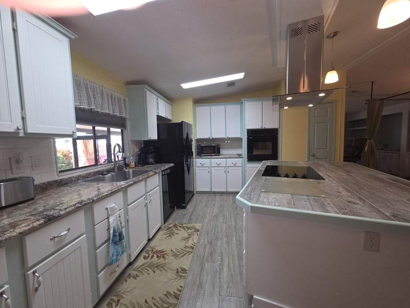 2 bedroom Manufactured Home at 7701 SE Shenandoah Drive, Cambridge At Heritage Ridge, Hobe Sound — photo 4