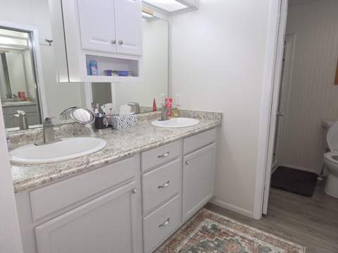 7701 SE Shenandoah Drive, Hobe Sound FL - photo 17 of 36