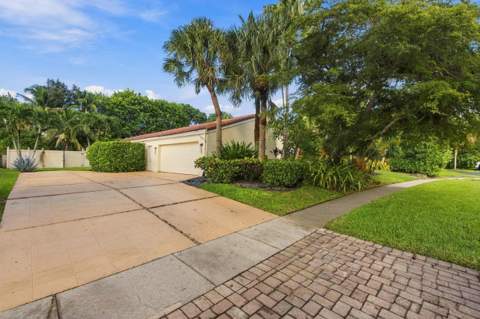 6555 Serena Lane, Boca Raton FL - photo 20 of 32