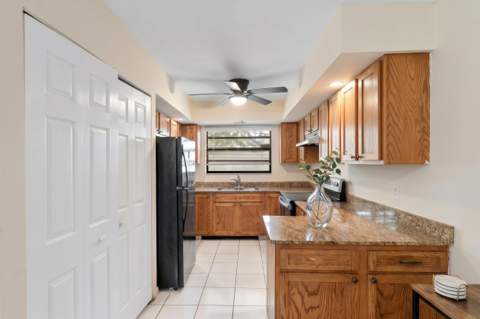 2324 Lena Lane, West Palm Beach FL - photo 10 of 26