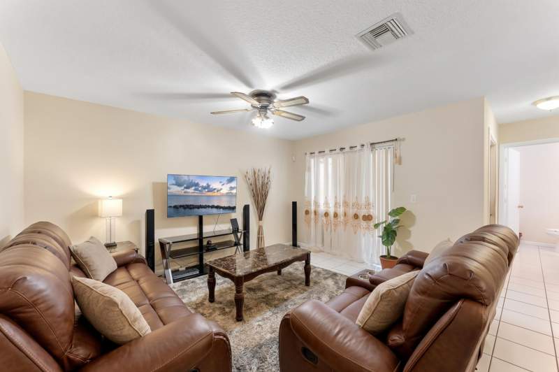 2 bedroom Townhouse at 2324 Lena Lane, Lena Lane East, West Palm Beach — photo 3