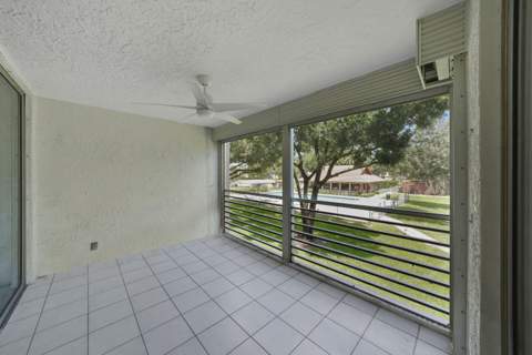1900 Sabal Palm Drive #205, Davie FL - photo 12 of 39