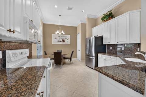 8066 Rossini Way, Lake Worth FL - photo 14 of 85