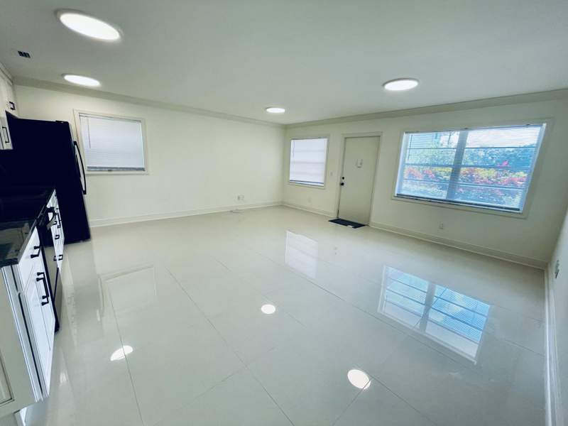 1 bedroom Condominium at 1225 NW 21st Street #Fl 1505, Vista Del Lago Condo, Stuart — photo 5