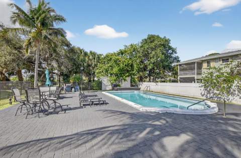 941 Crystal Lake Drive #311, Deerfield Beach FL - photo 19 of 31